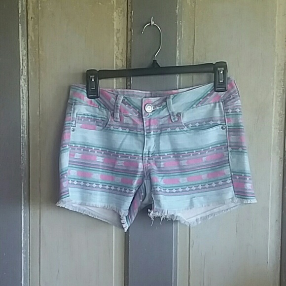 American Eagle Outfitters Pants - American Eagle Aztek Stretch Jean  Shorts